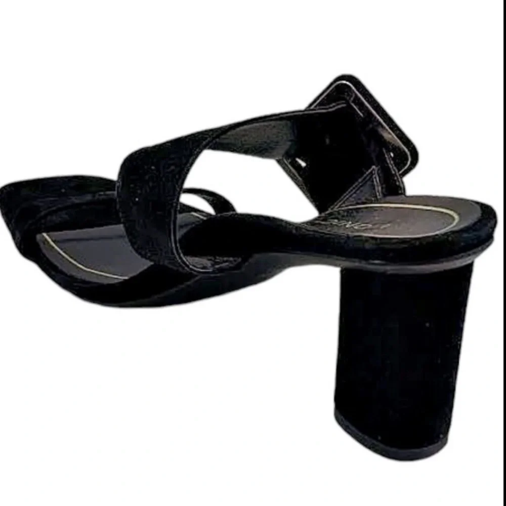 VIONIC 11 Like New Vionic Women's Brookell Heeled Slip On Sandal Black Velvet - Picture 2 of 6
